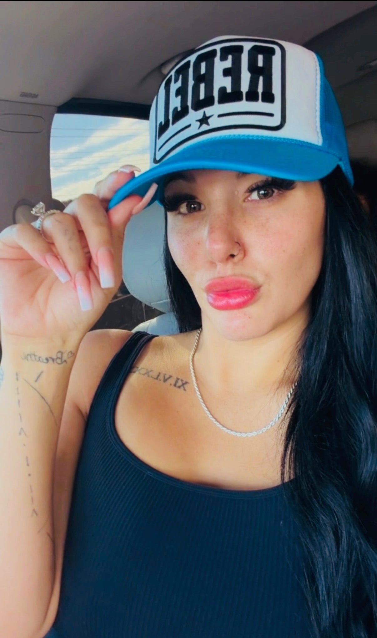 Wild Rebel Hat - Neon Blue/White