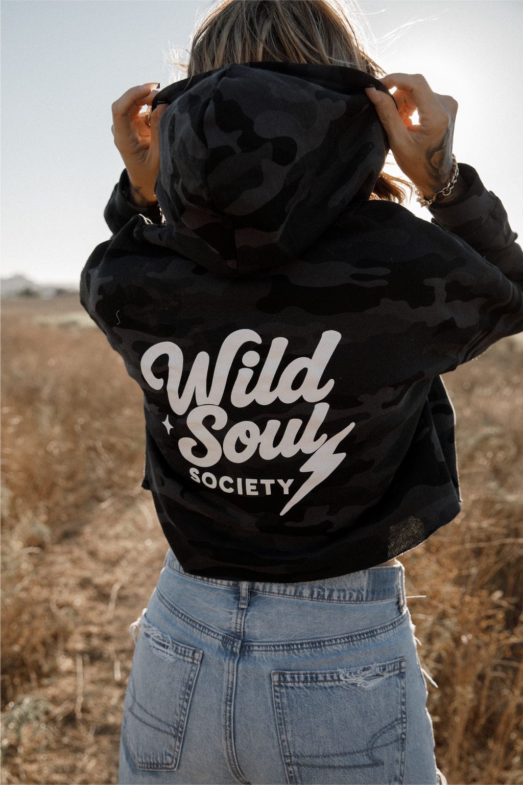 🖤 Pretty Wild — Black Camo Cropped Hoodie