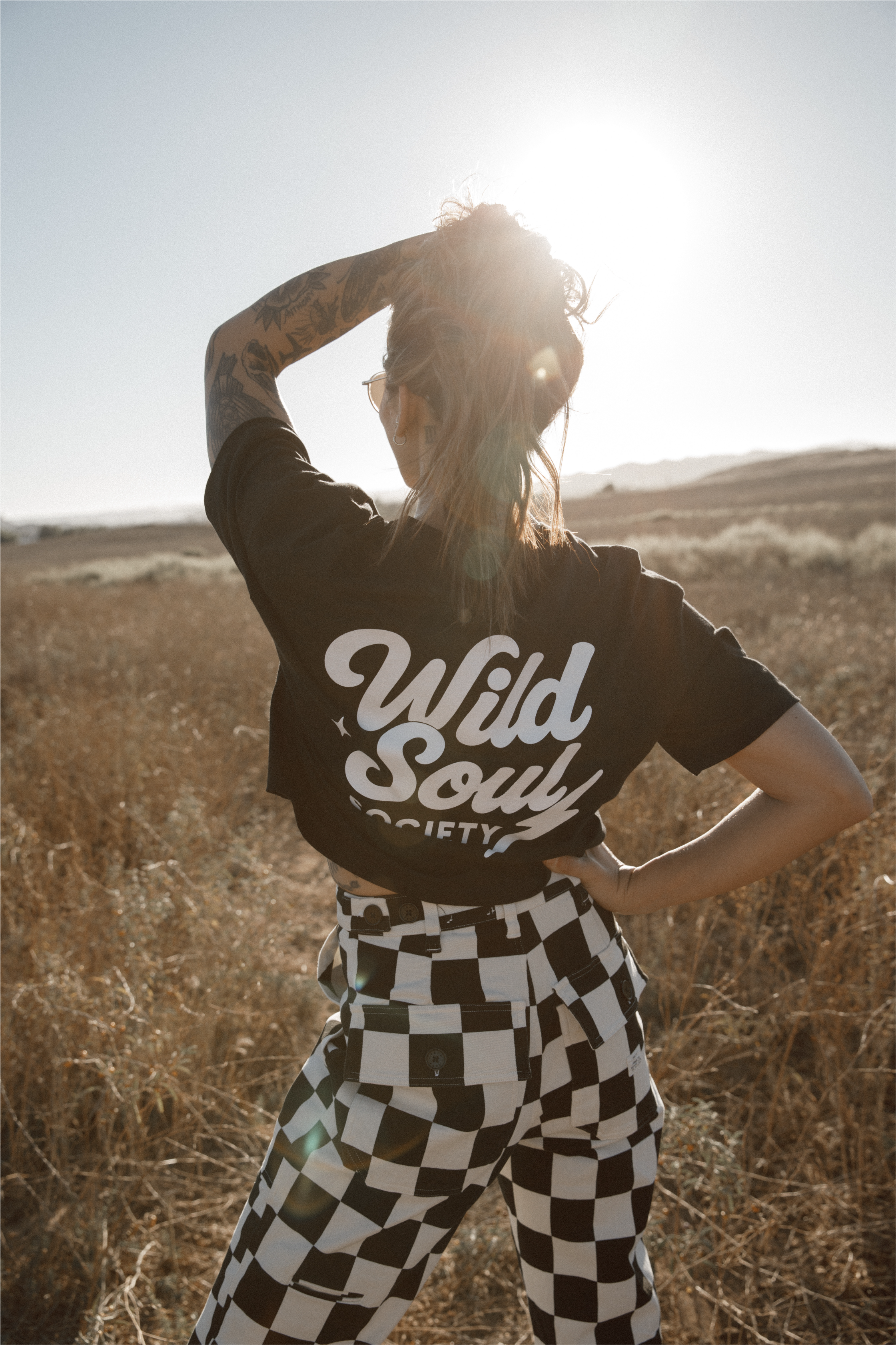 🖤 Pretty Wild — Black Cropped Tee