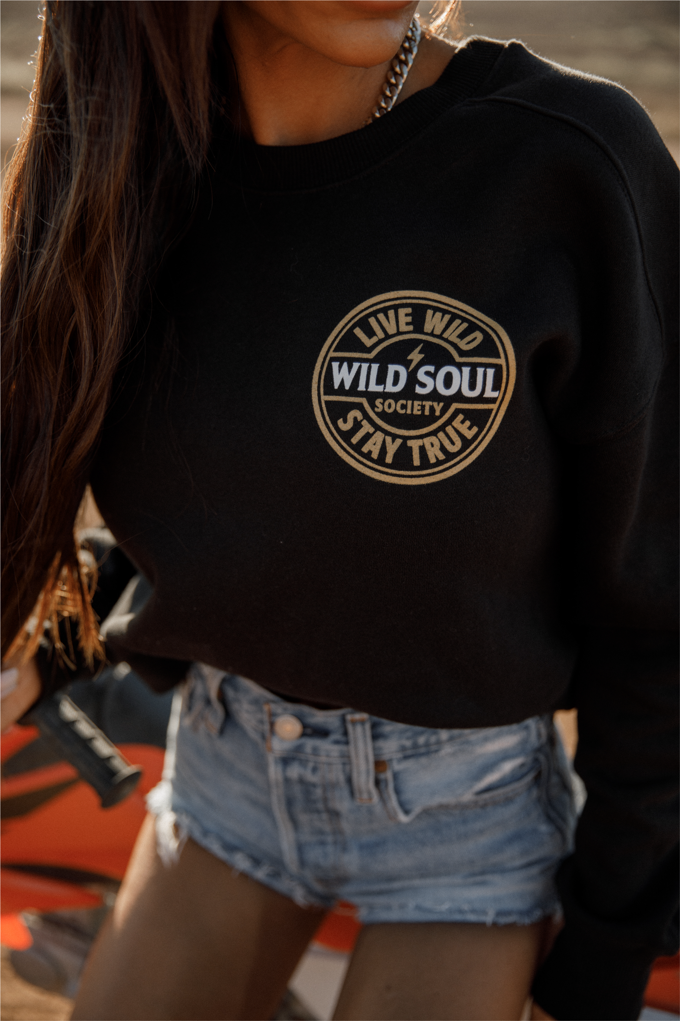 ⚡ Stay True — Cropped Crewneck